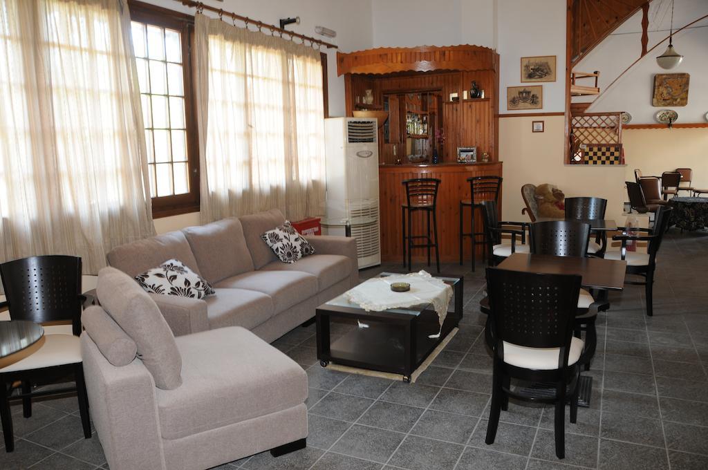 Miranta Hotel - Apartments & Studios Aegina 외부 사진