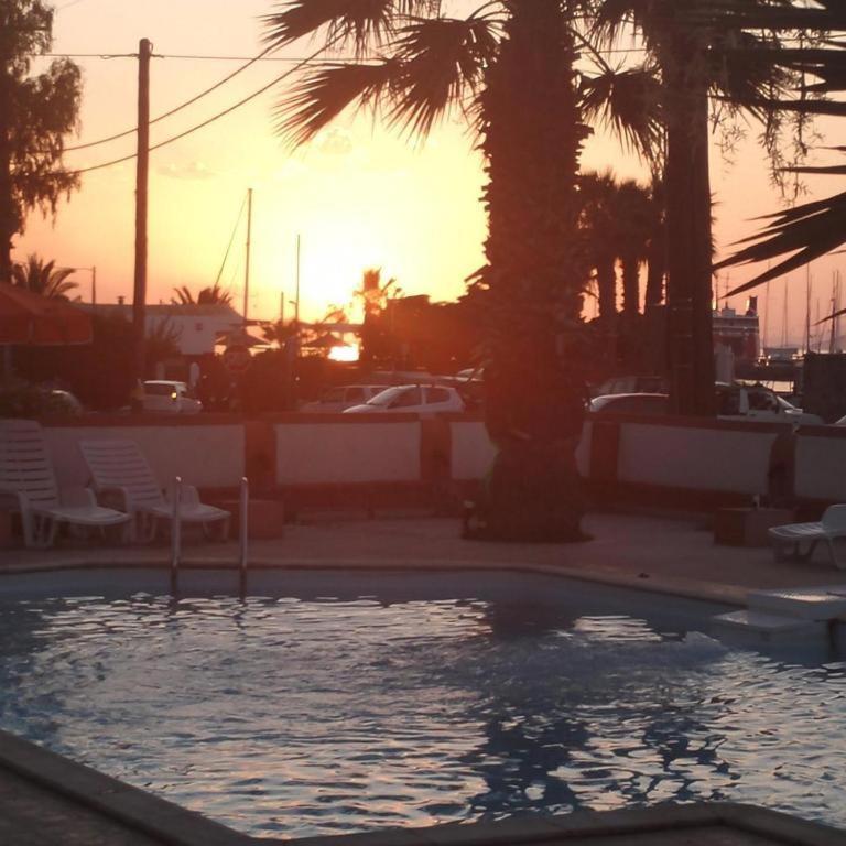Miranta Hotel - Apartments & Studios Aegina 외부 사진