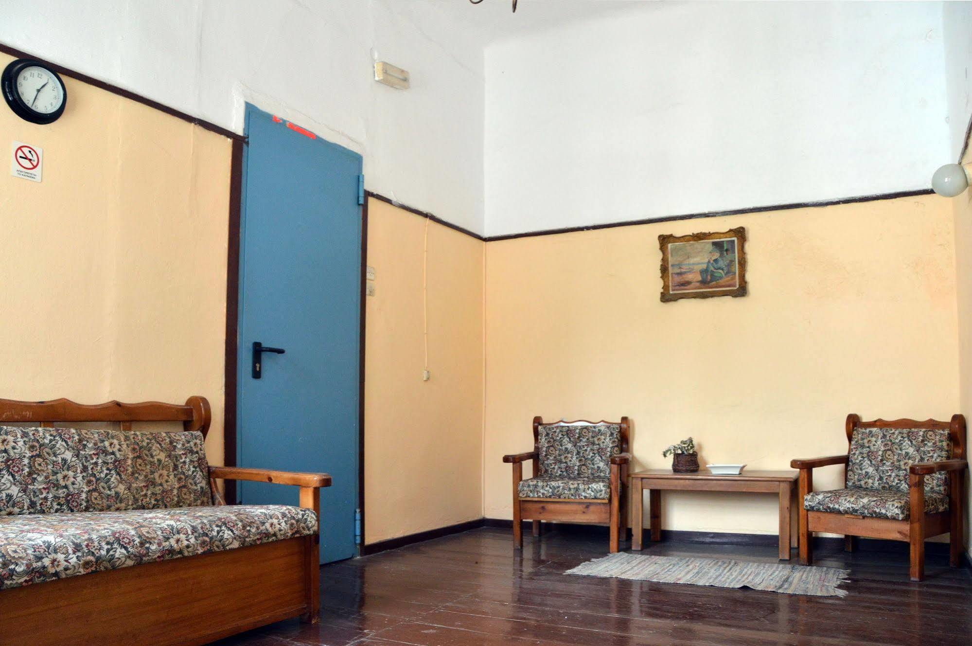 Miranta Hotel - Apartments & Studios Aegina 외부 사진