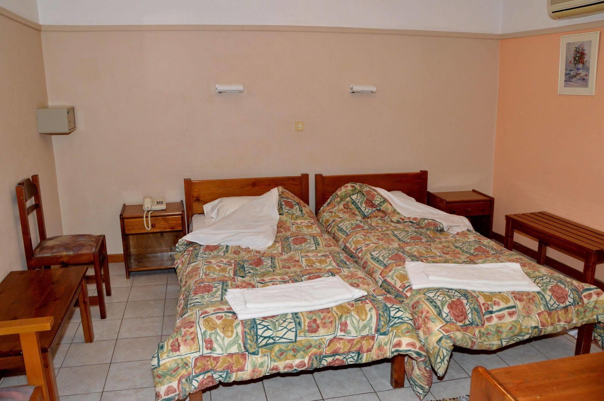 Miranta Hotel - Apartments & Studios Aegina 외부 사진
